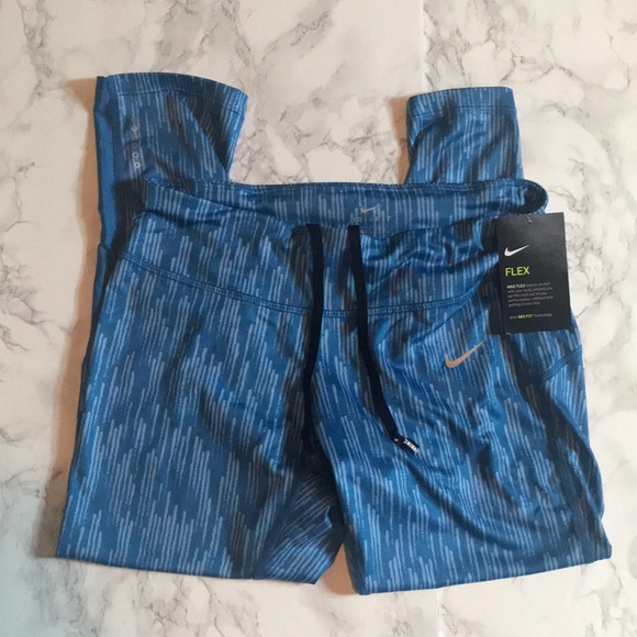Nike Pants - NIKE BLUE CAPRIS DRI FIT SIZE MEDIUM